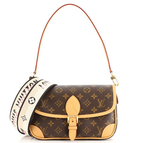 bolsa de hombre louis vuitton original|Louis Vuitton diane bag 2022.